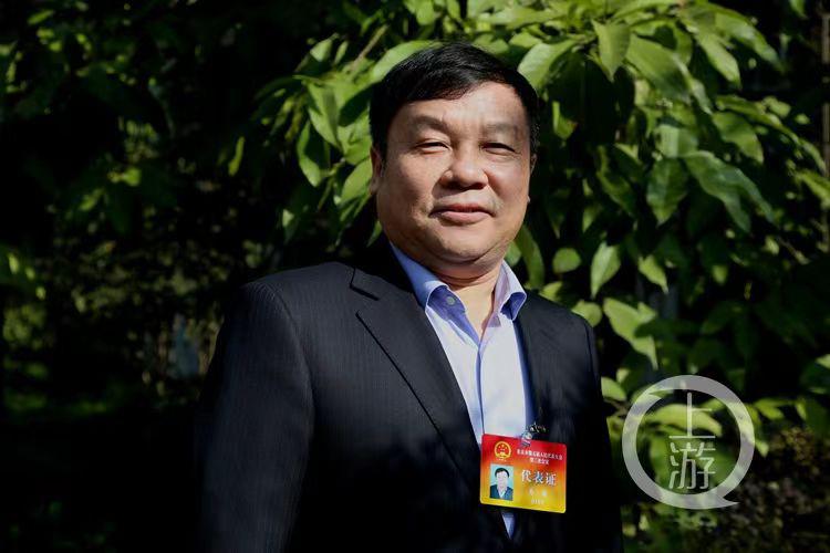 7.易俊.jpg
